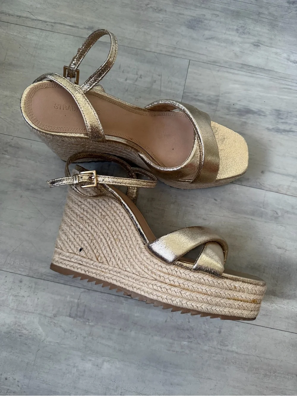 Stradivarius Metallic Gold Crisscross Ankle-Strap Block Heels